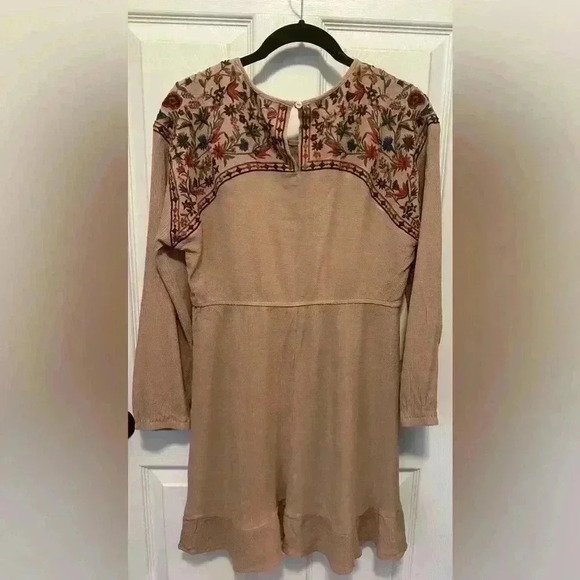 Roolee dress - Picture 7 of 10